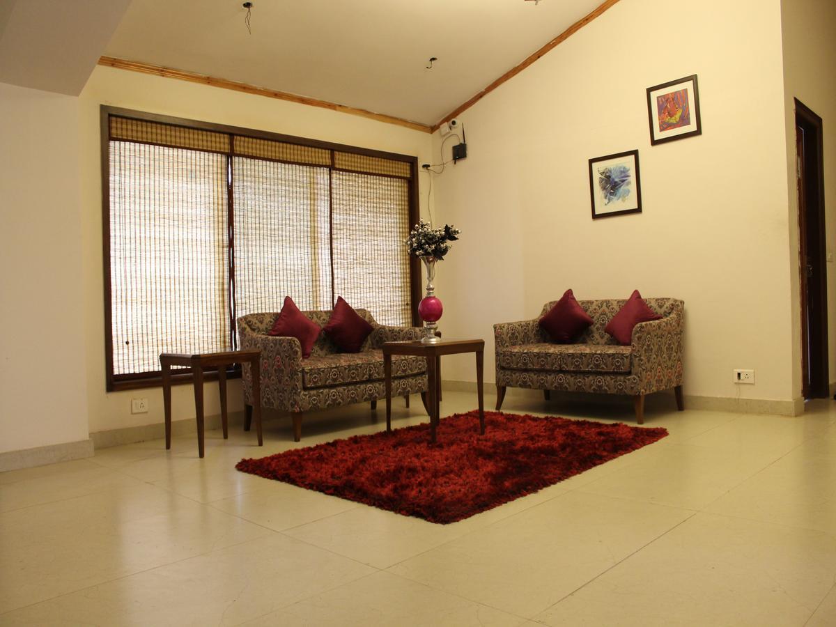 Oyo 2531 Hotel Una Comfort Misty Oak Nainital Exterior photo